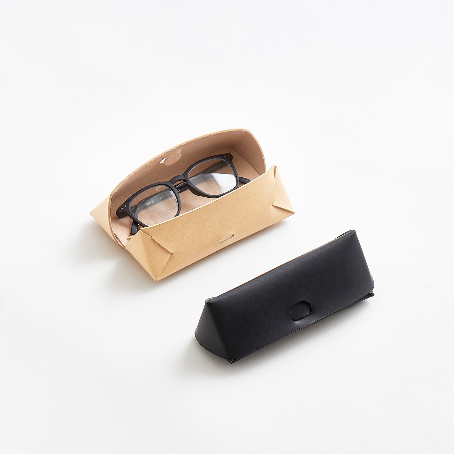 i ro se（イロセ）SEAMLESS グラス・ペンケース | LIVING MOTIF｜家具