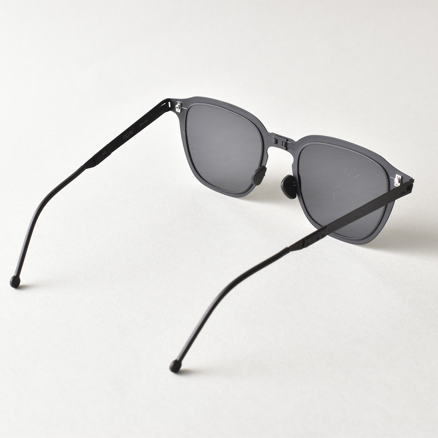 ROAV GALAXY（ローヴギャラクシー）Xenia サングラス Blue-Orange