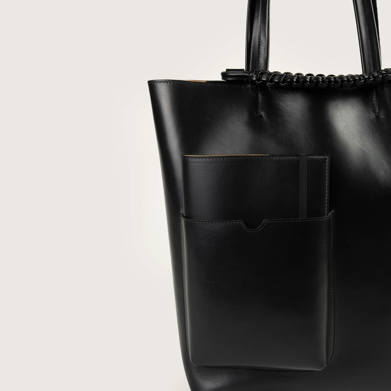 SAGAN VIENNA（サガン ヴィエンナ）PAZAR BOOK TOTE カウレザー
