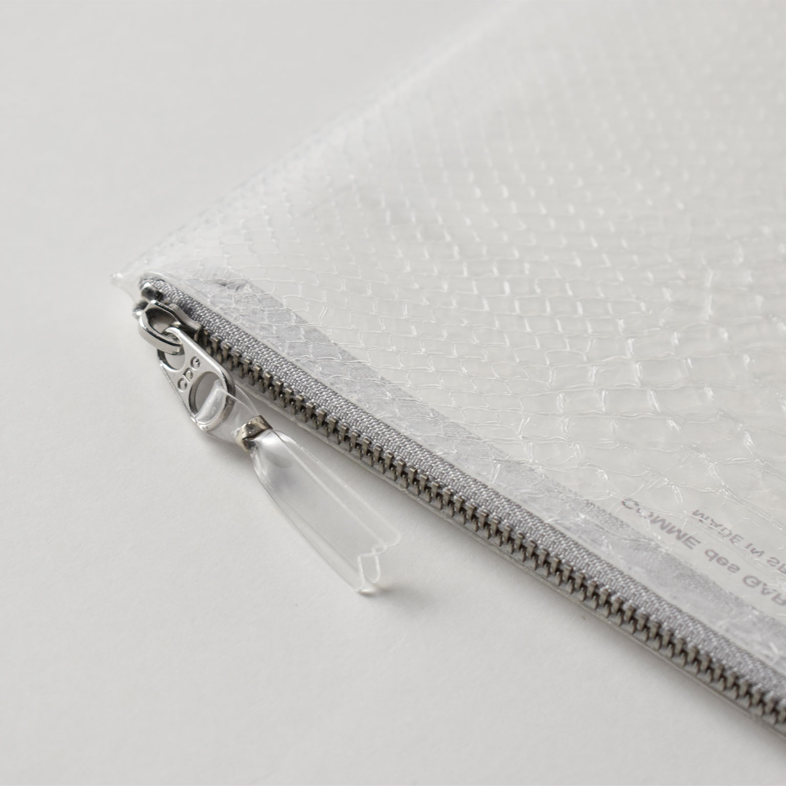 TRANSPARENT SNAKE ZIP POUCH（大） COMME des GARCONS（コム デ ギャルソン）SNAKE TRANSPARENT ZIP