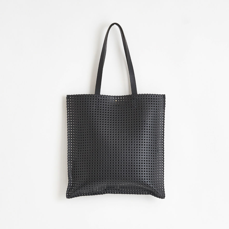 i ro se(イロセ)KAGO FLAT BAG L BLACK | LIVING MOTIF|家具 i ro se(イロセ)KAGO FLAT BAG L BLACK | LIVING MOTIF|家具