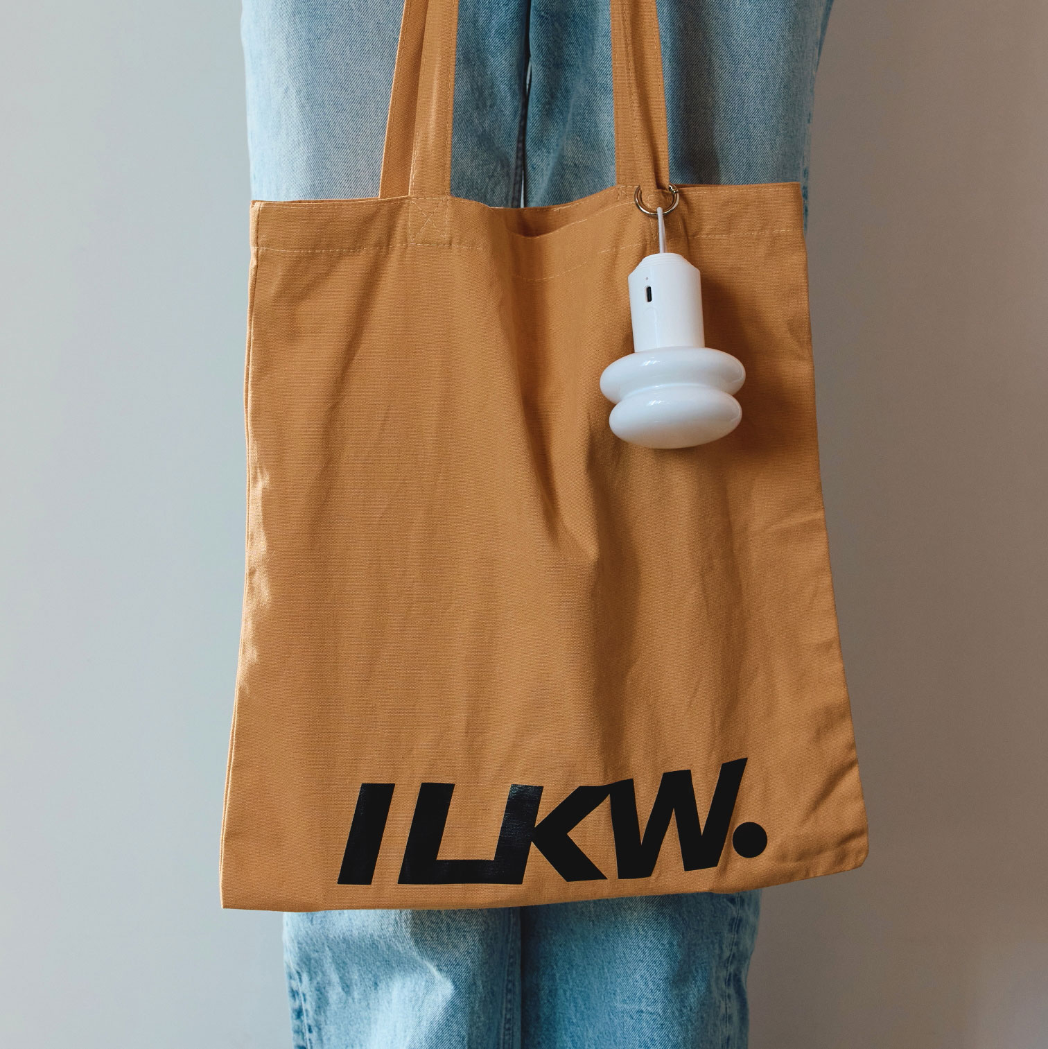 ILKW.（アイエルケーダブリュー）SNOWMAN8 ポータブルライト White