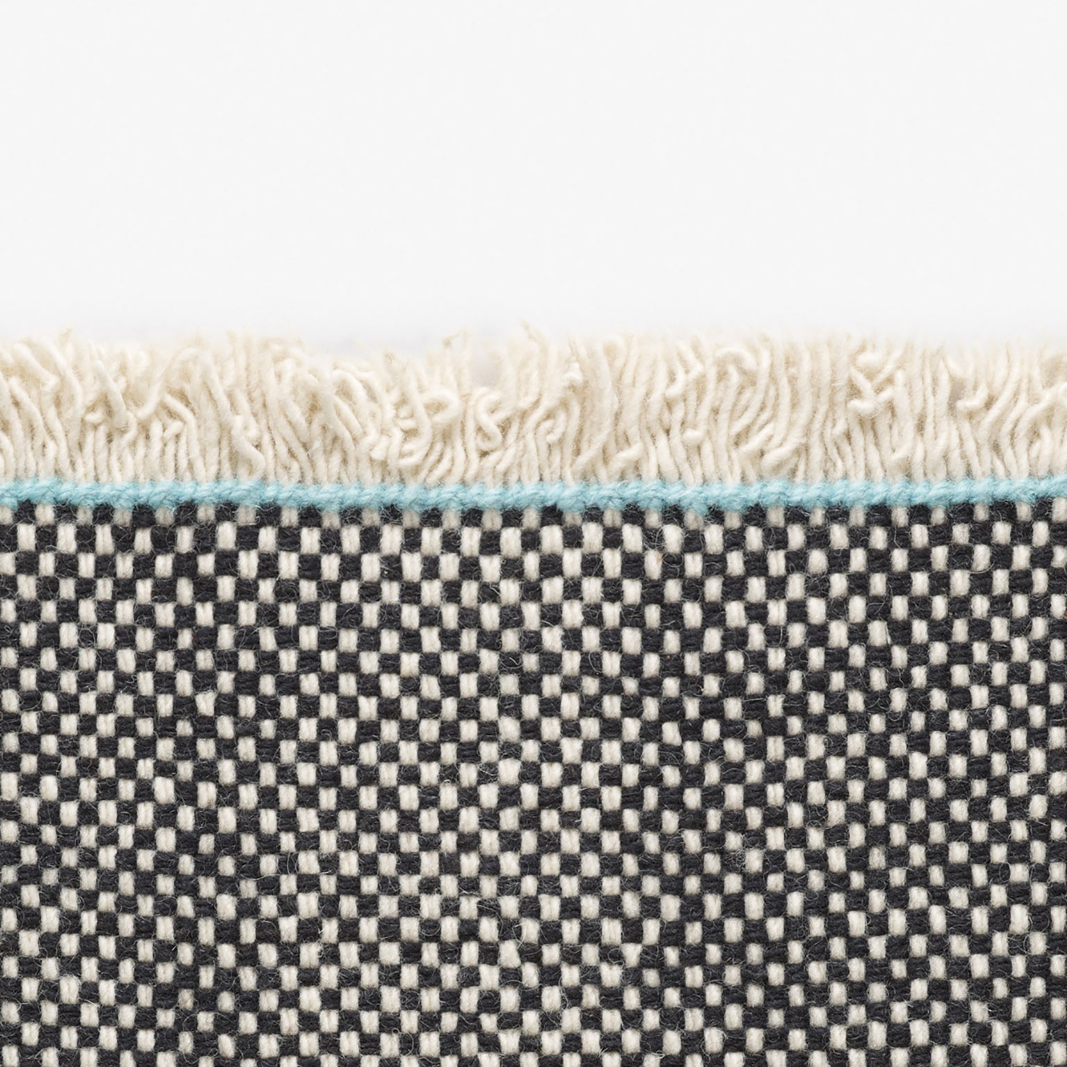 kvadrat（クヴァドラ）ラグマット Duotone | LIVING MOTIF｜家具
