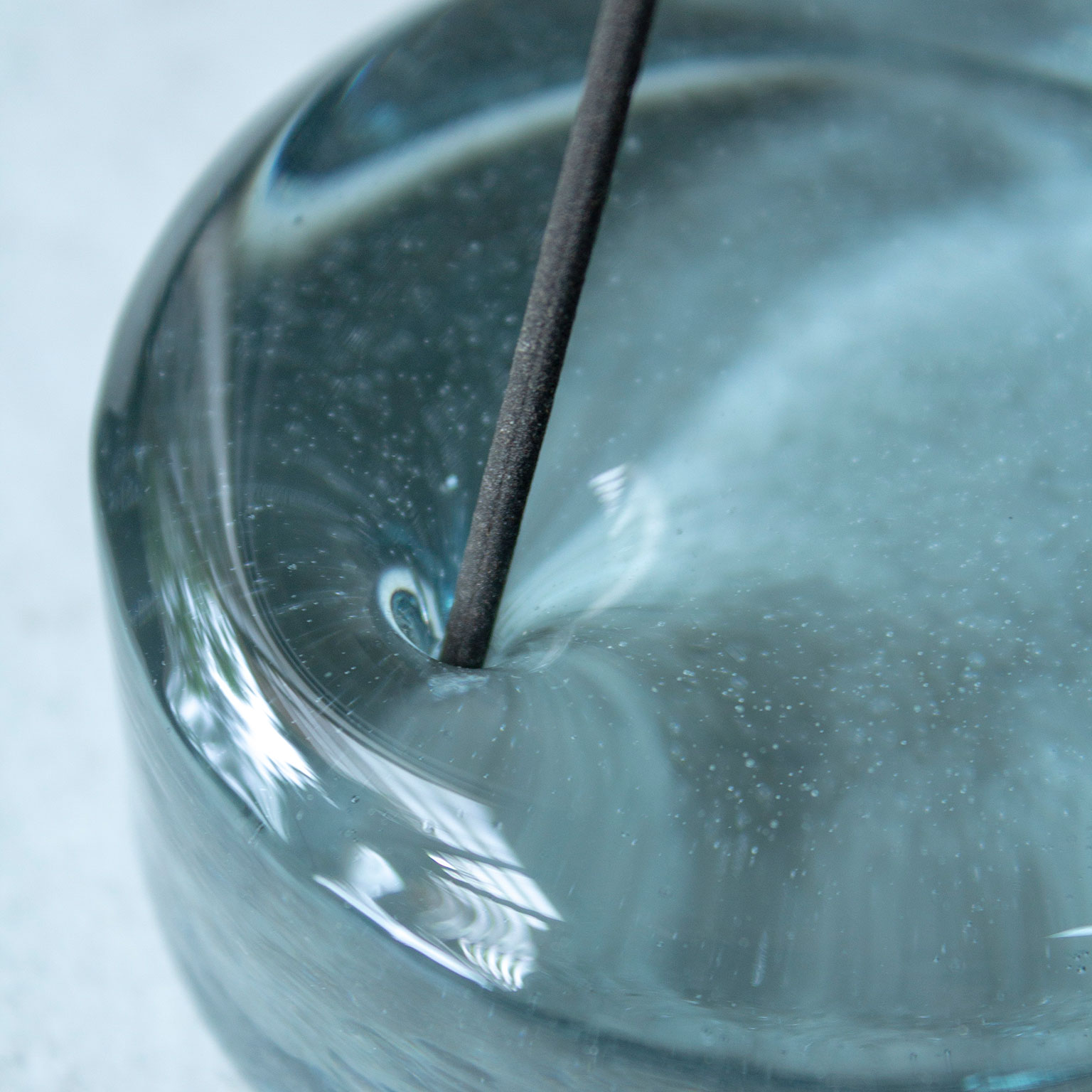 wa / ter _ INCENSE STAND 75φ -blue gray - NODE