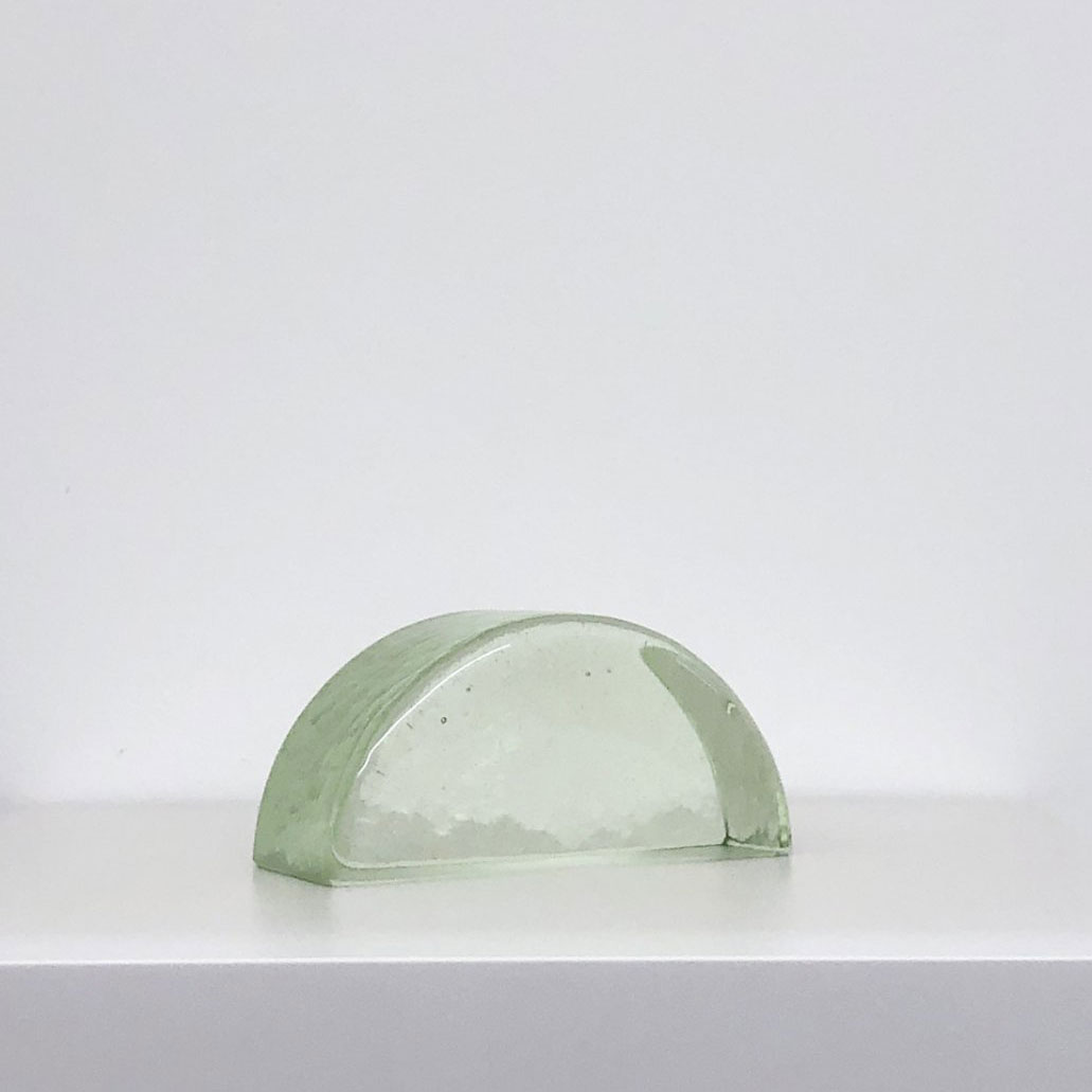 置物 wa/ter  SEKIMORIGARASU - light water-sup / ウォーター | LIVING MOTIF｜家具・インテリア