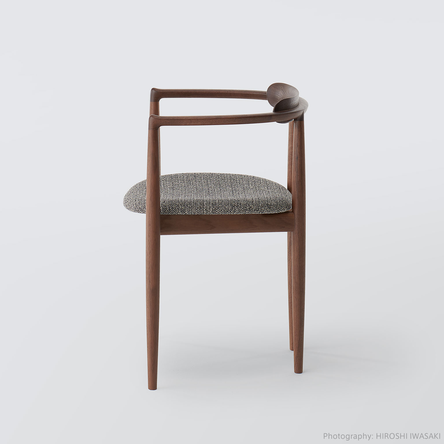 【太陽の季節さん専用】木製アームチェア グレー KOYORI（コヨリ）MIAU アームチェア | LIVING MOTIF｜家具・インテリア