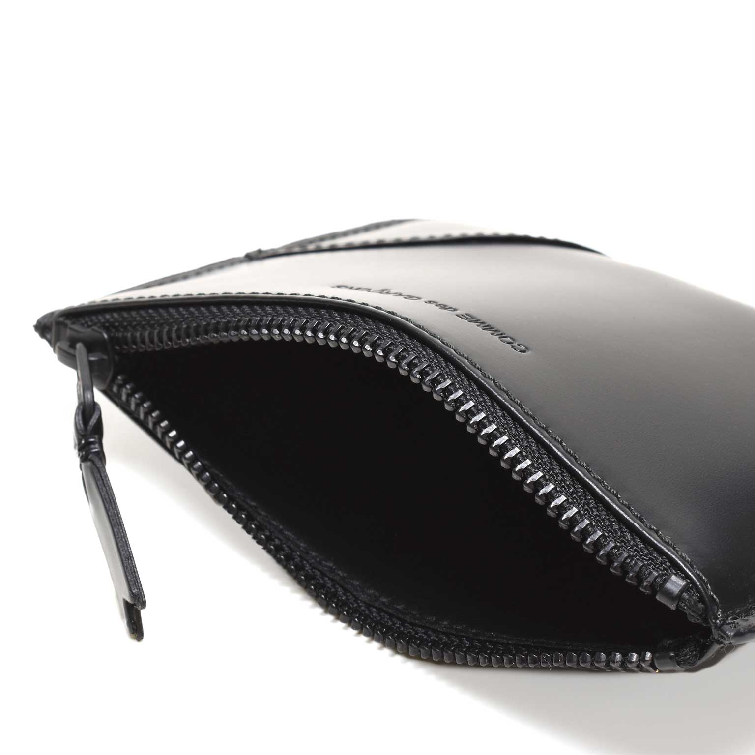 COMME des GARCONS（コム デ ギャルソン）VERY BLACK ZIPポーチ