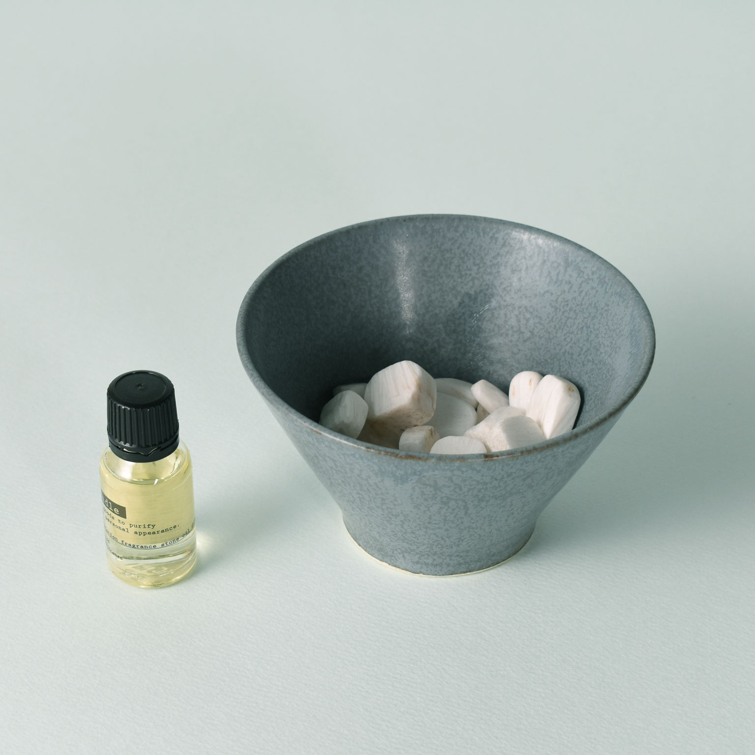 vadle（バドル）MORI meditation fragrance stone ho wood +