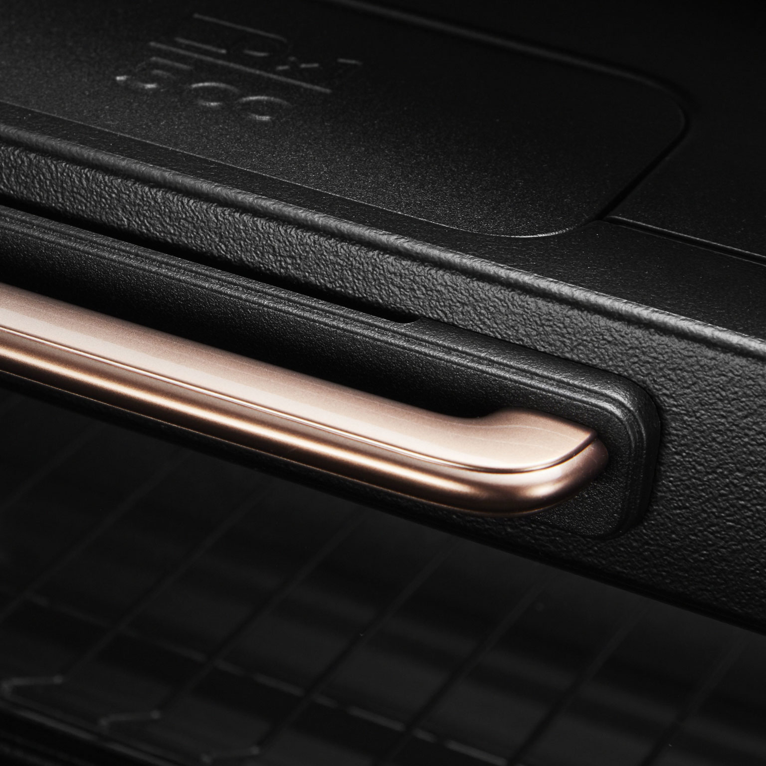 BALMUDA（バルミューダ）The Toaster Pro | LIVING MOTIF｜家具