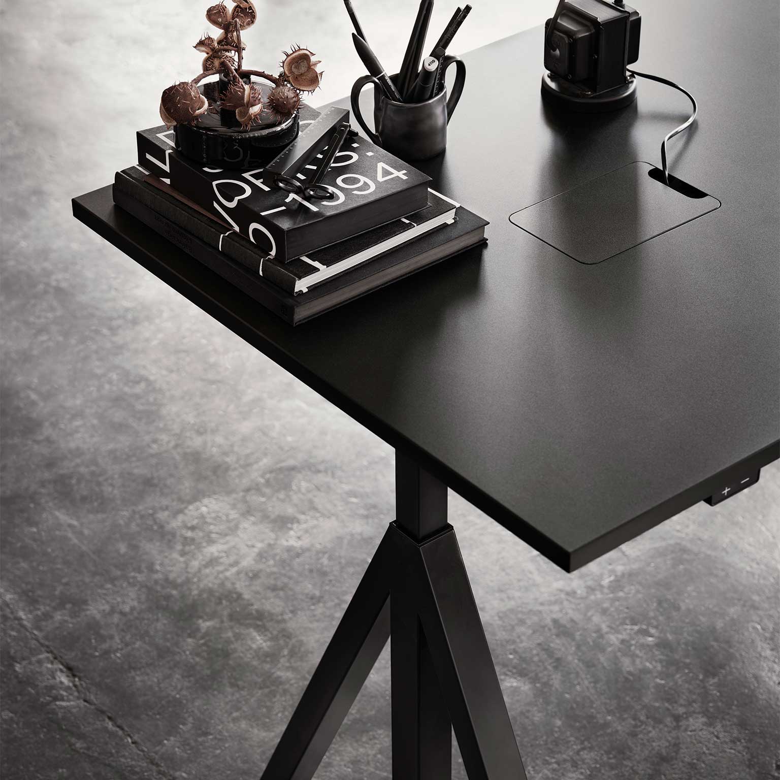 String Furniture（ストリング ファニチャー）Works 昇降式ワーク