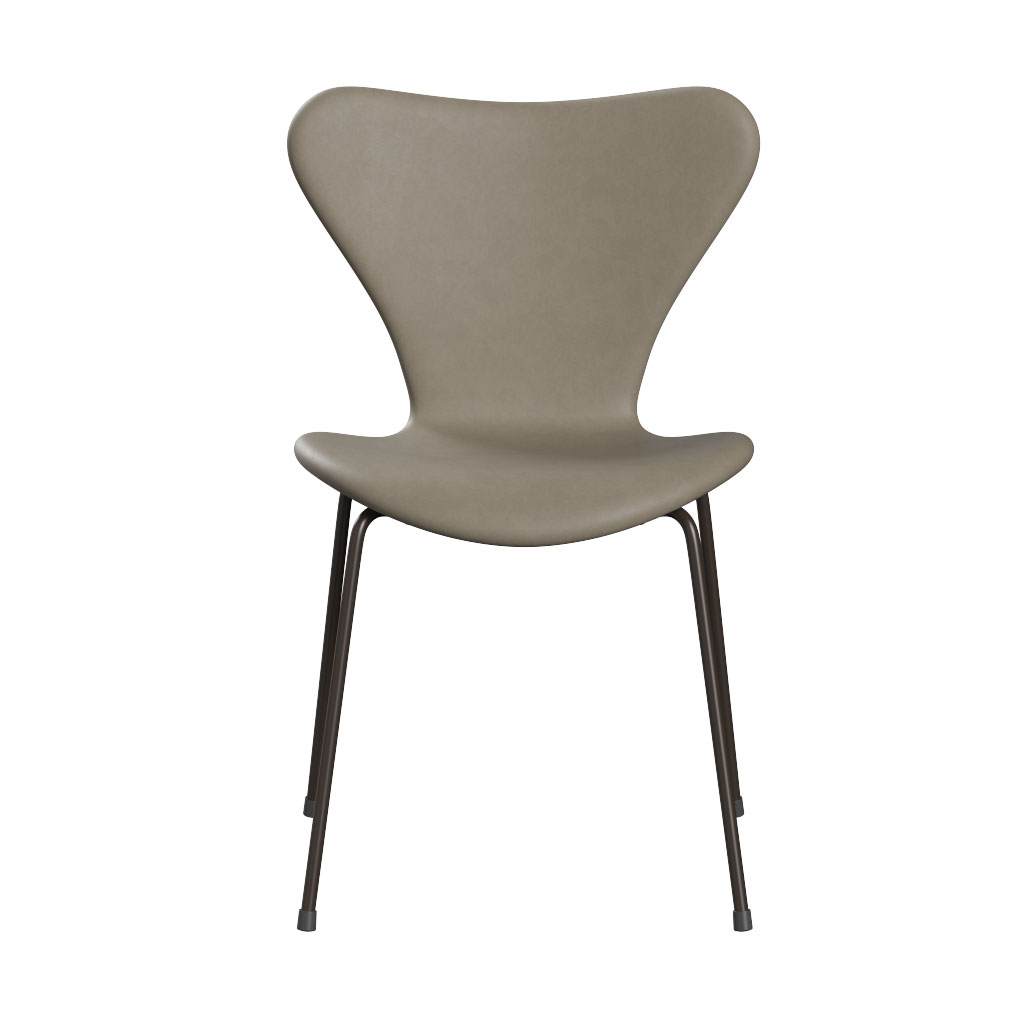 FRITZ HANSEN（フリッツ・ハンセン）セブンチェア エッセンシャルレザー/ラーバ | LIVING MOTIF｜家具・インテリアセレクトショップ