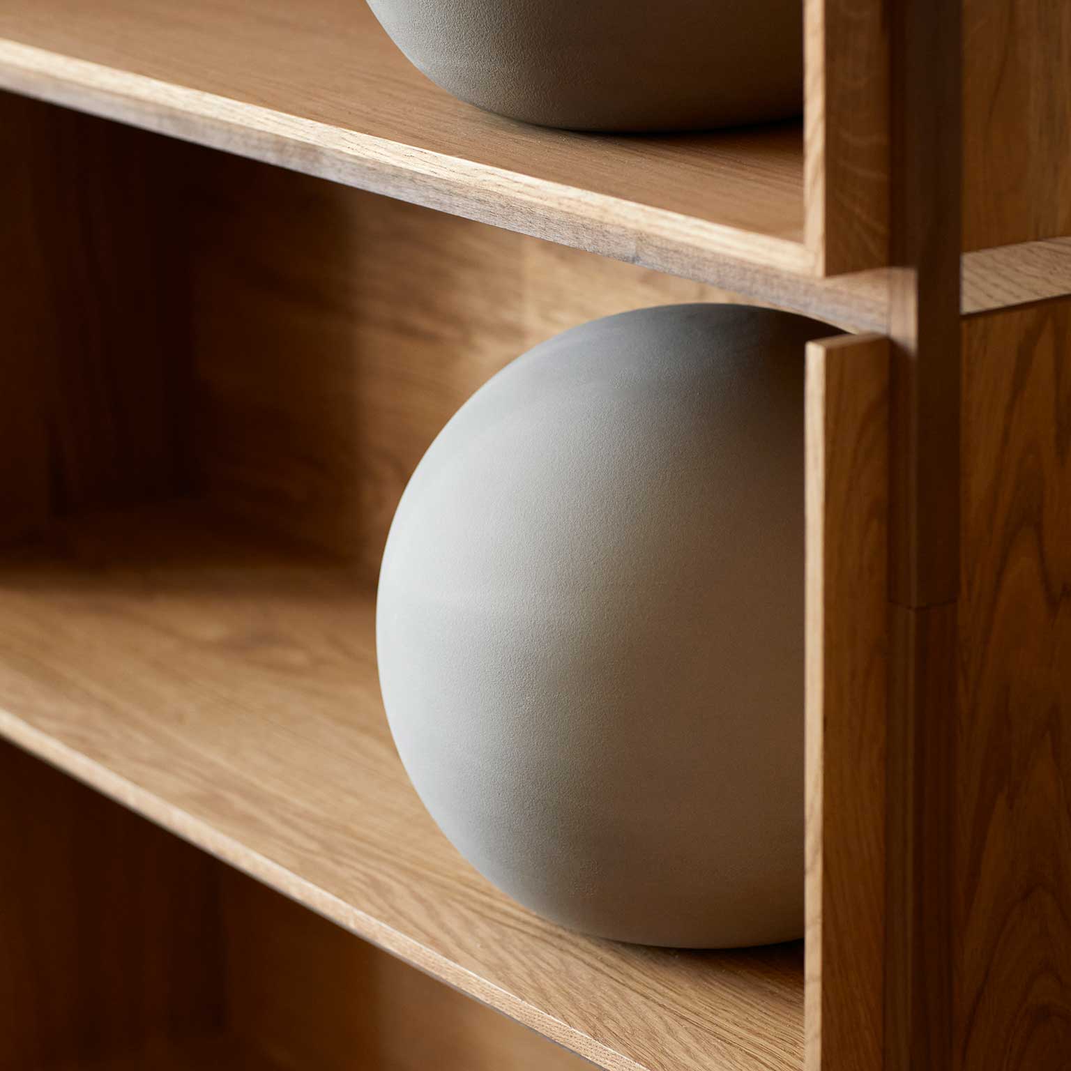 KRISTINA DAM STUDIO（クリスティーナ ダム スタジオ）Globe Sculpture