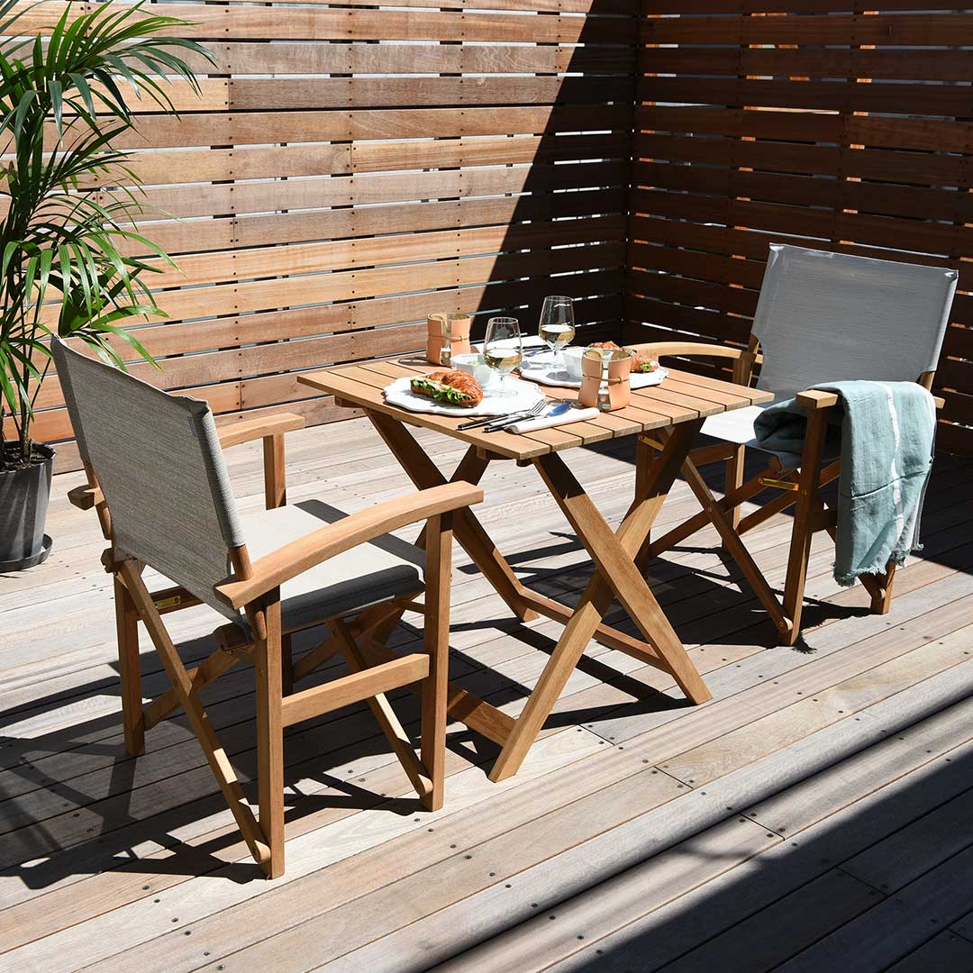 ガーデンテーブル　LIVINGMOTIF Original Teak Garden Furniture｜オープンエアの心地よさ | LIVING