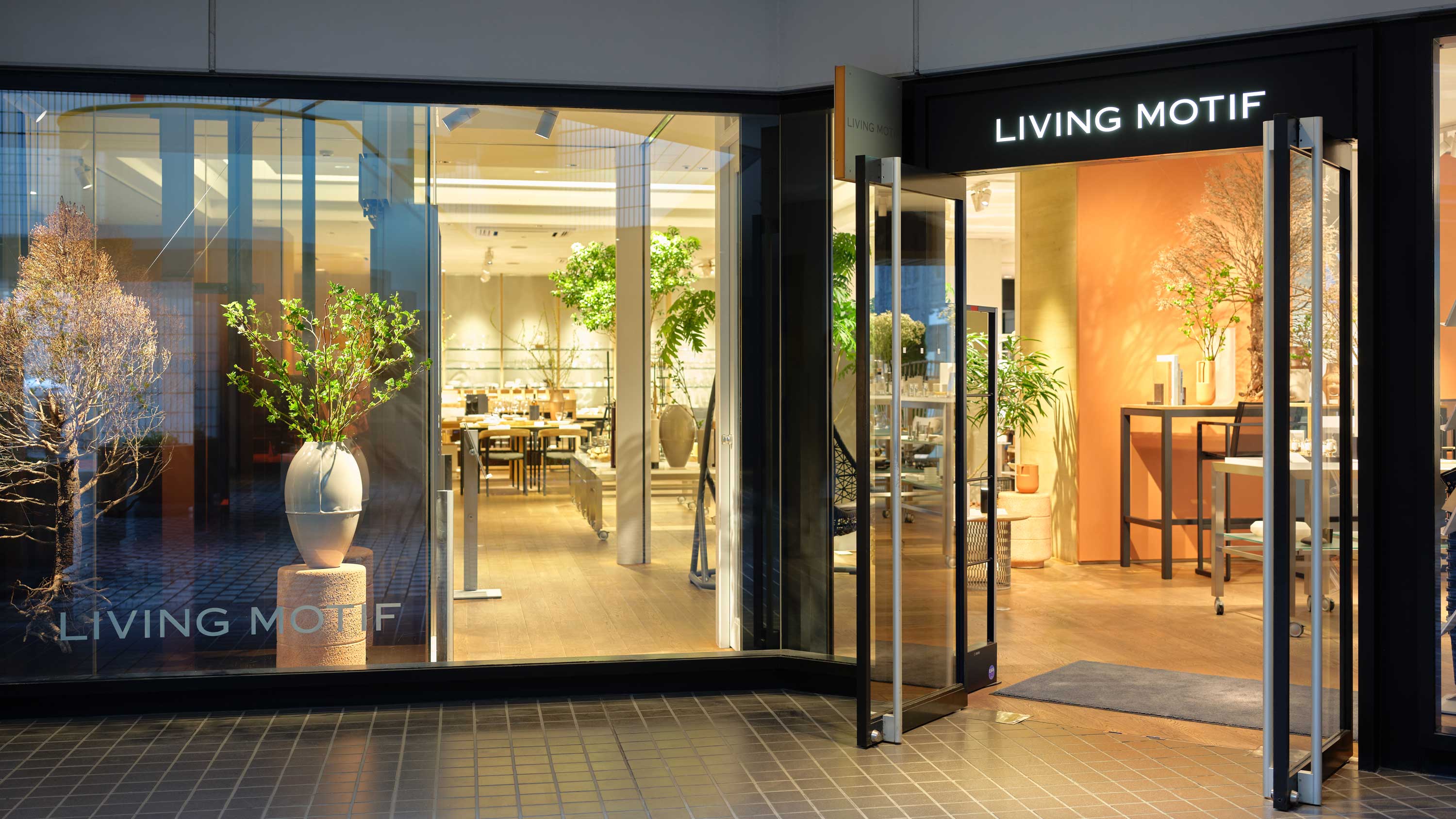 Chisel & Mouse｜建築好きに感じてもらいたい所有する喜び | LIVING