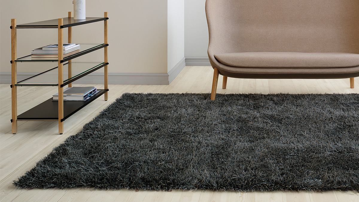 KASTHALL｜デザインと技術が織りなす高級ラグ | LIVING MOTIF｜家具