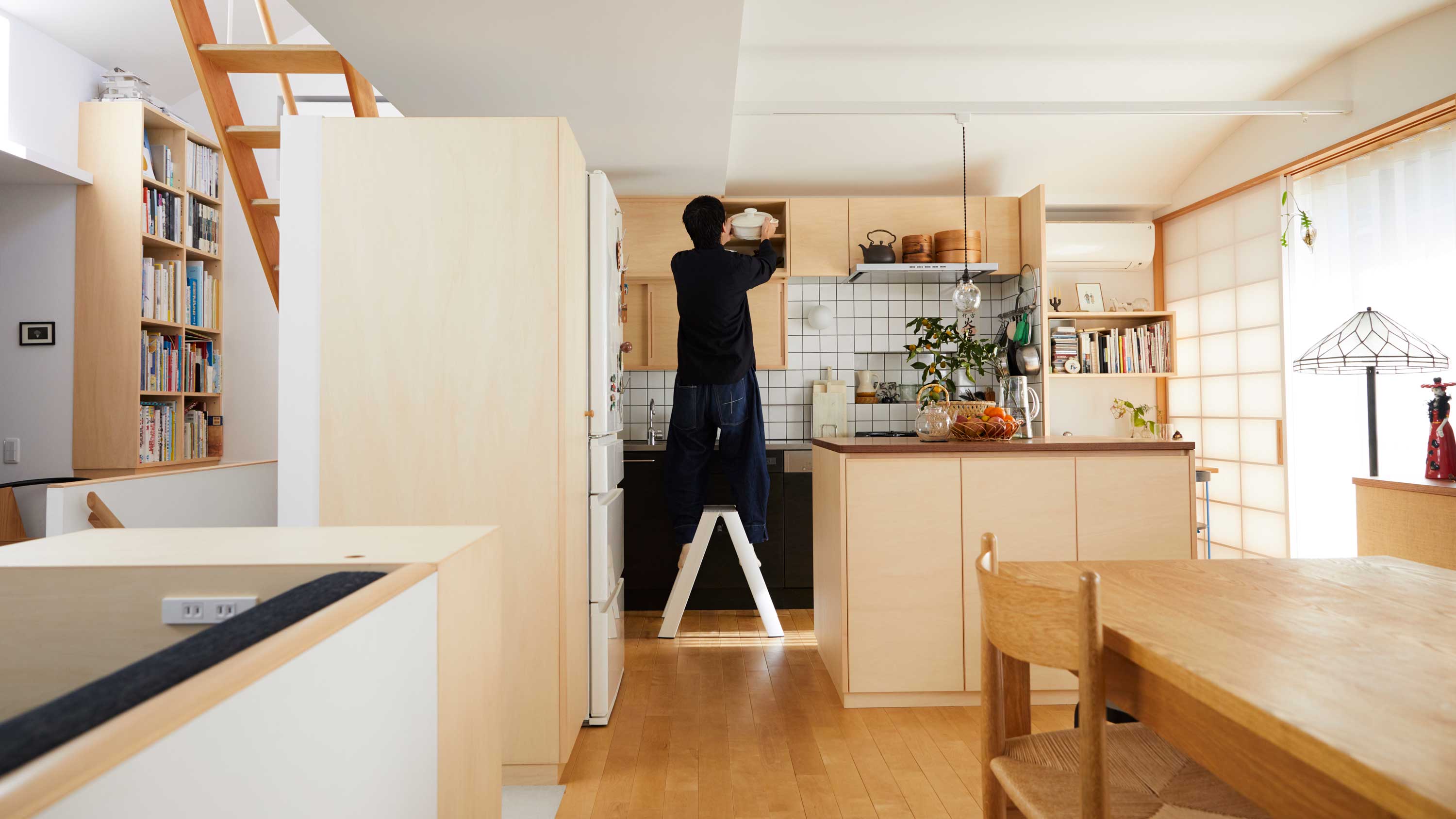 NIKKO｜究極の白、ファインボーンチャイナ | LIVING MOTIF｜家具