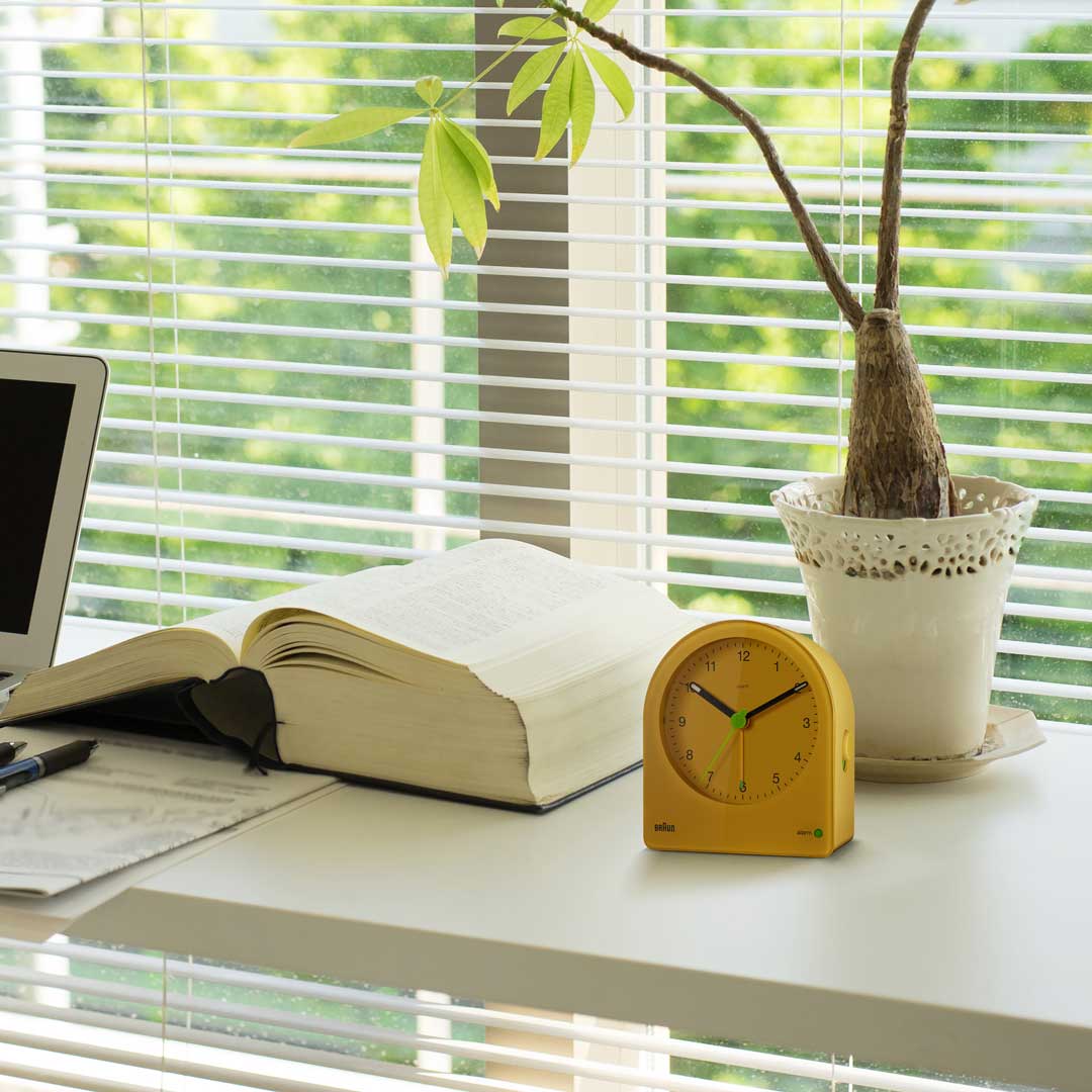 暮らしのリズムを刻む、CLOCK COLLECTION | LIVING MOTIF｜家具