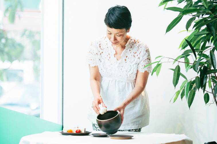 マルガレーテンヘーエ工房｜選び抜かれた釉薬の深み | LIVING MOTIF