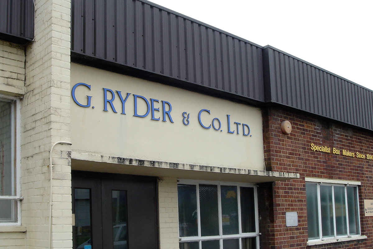 シングルフィン – ロガーシリーズラダー「生命の樹」ケース付き シングルフィン – ロガーシリーズラダー「生命の樹」ケース付き