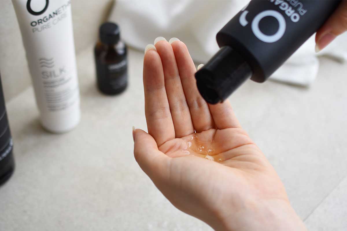 ORGANIC PURE CARE｜艶やかに輝く魅力的な髪へ | LIVING MOTIF｜家具