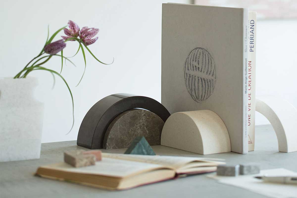 ISHIZO｜「石」がもたらす好奇心の世界 | LIVING MOTIF｜家具