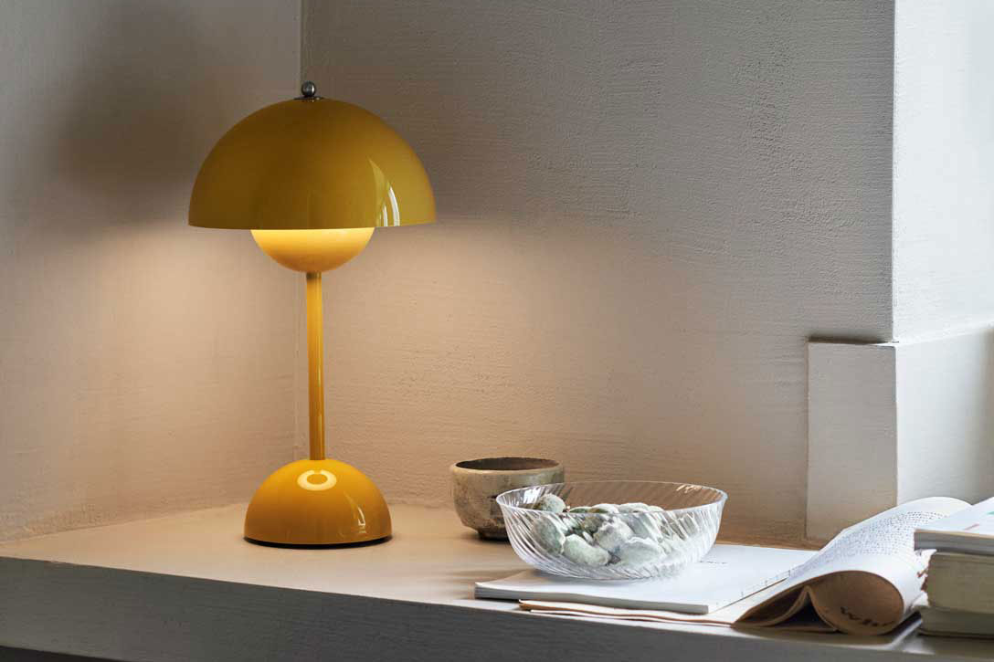 ポータブルランプで日常に彩りを | LIVING MOTIF｜家具・インテリア