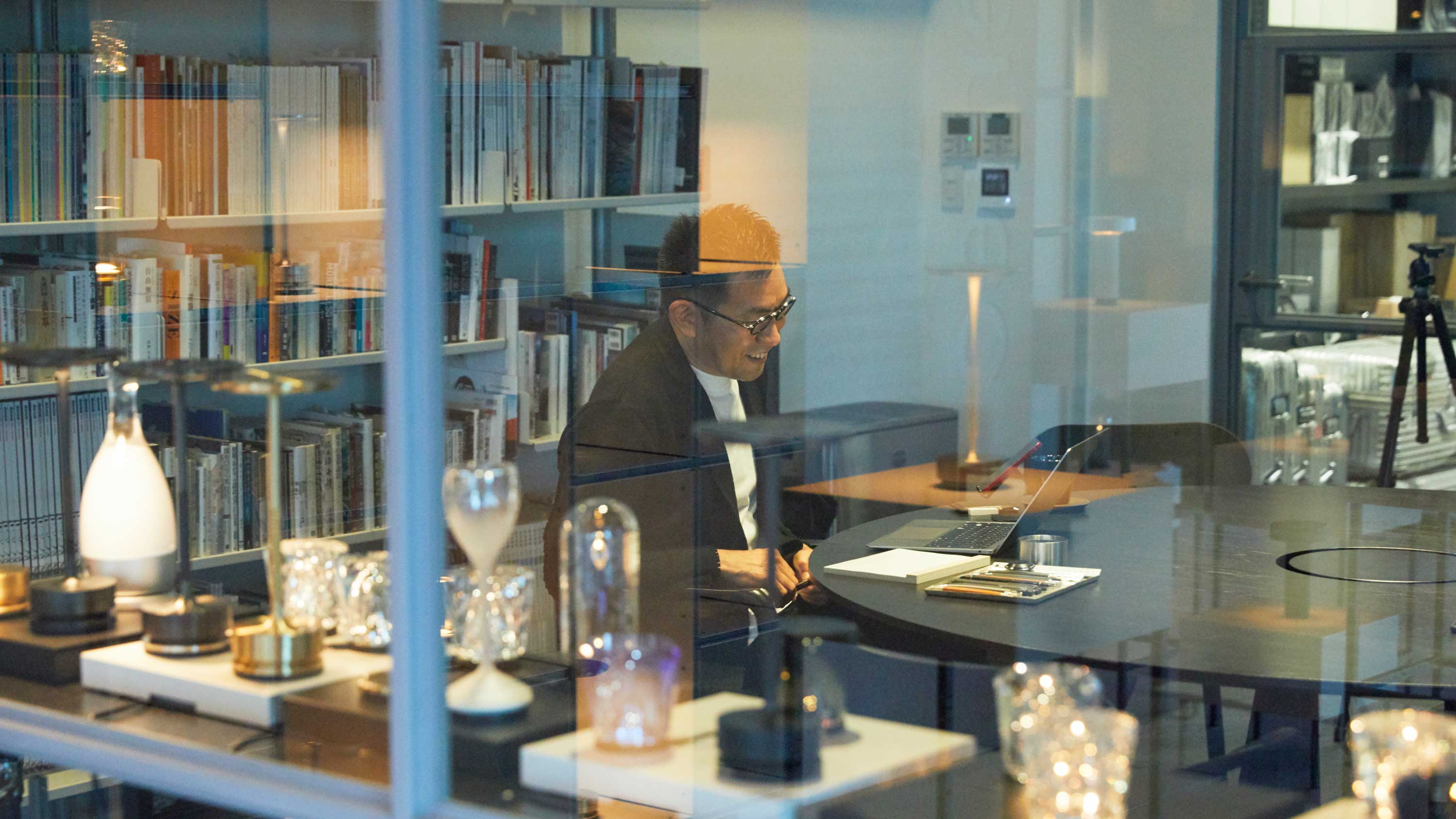 One's MOTIF 久野義憲さん LAMY ペンコレクション | LIVING MOTIF