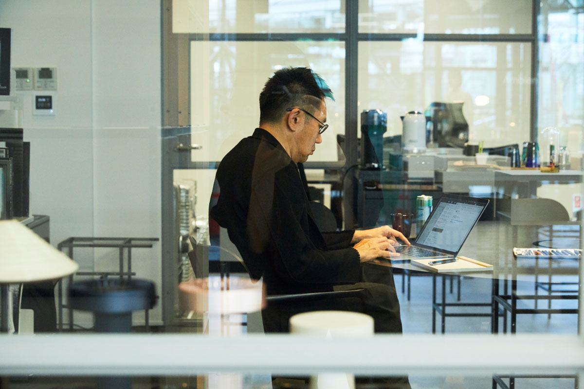 One's MOTIF 久野義憲さん LAMY ペンコレクション | LIVING MOTIF