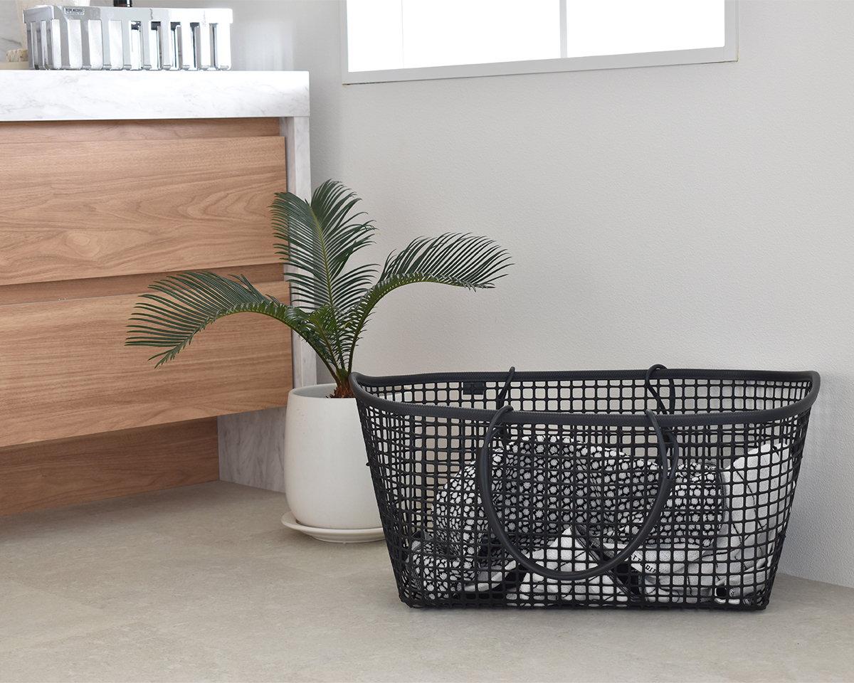 MOCHI新品未使用　ferm Living バスルームシェルフ MOCHI新品未使用 ferm Living バスルームシェルフ MOCHI新品未