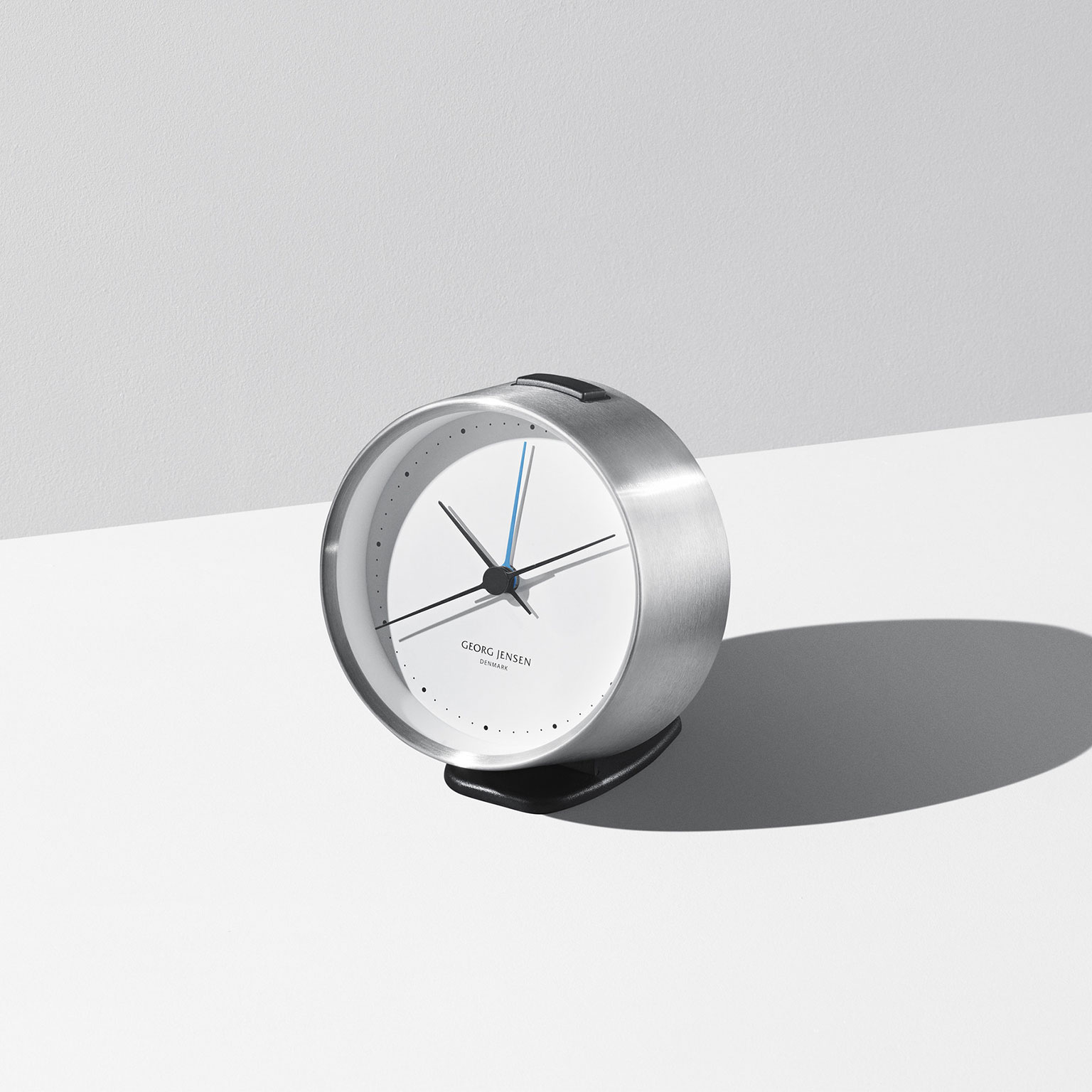 暮らしのリズムを刻む、CLOCK COLLECTION | LIVING MOTIF｜家具