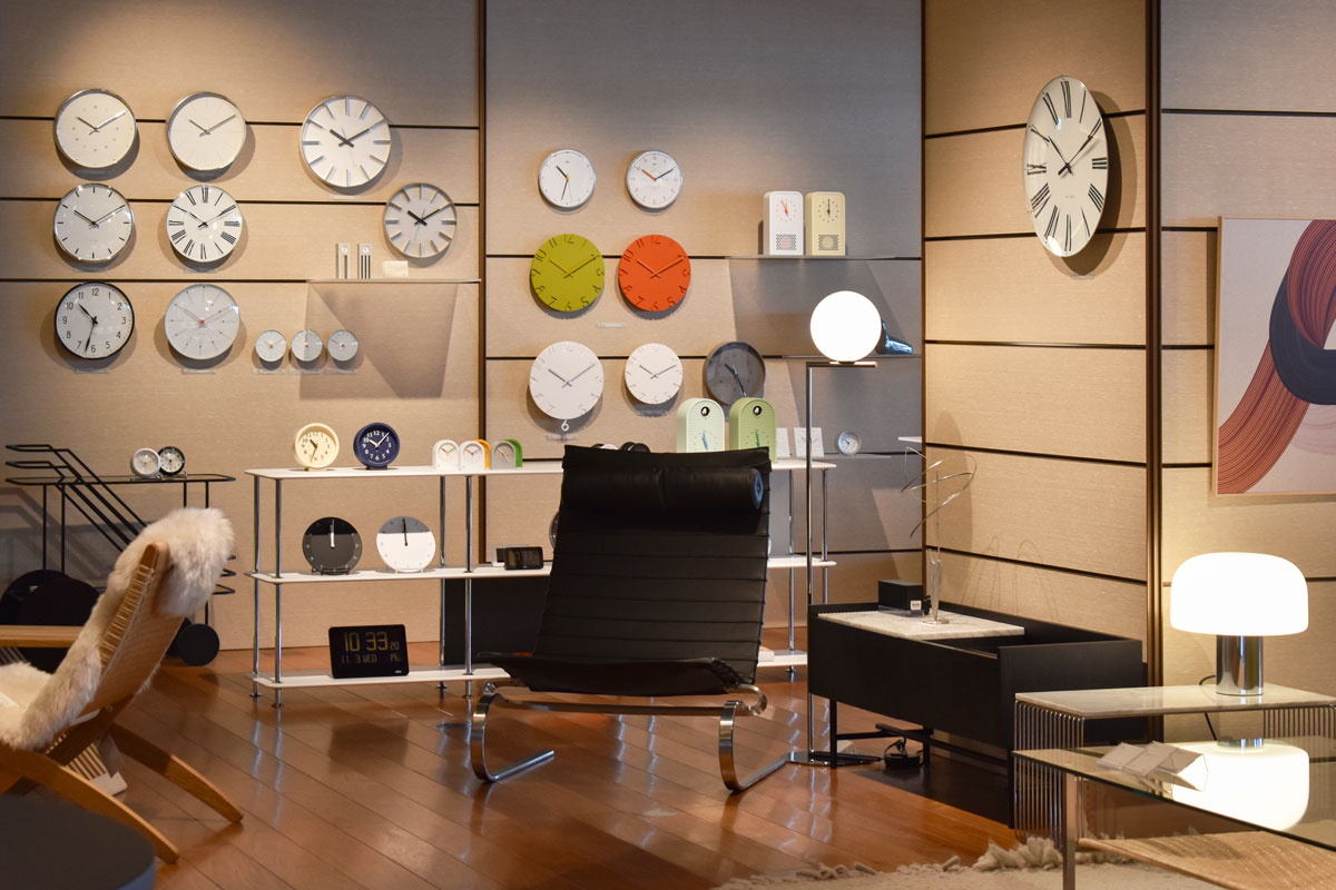 暮らしのリズムを刻む、CLOCK COLLECTION | LIVING MOTIF｜家具
